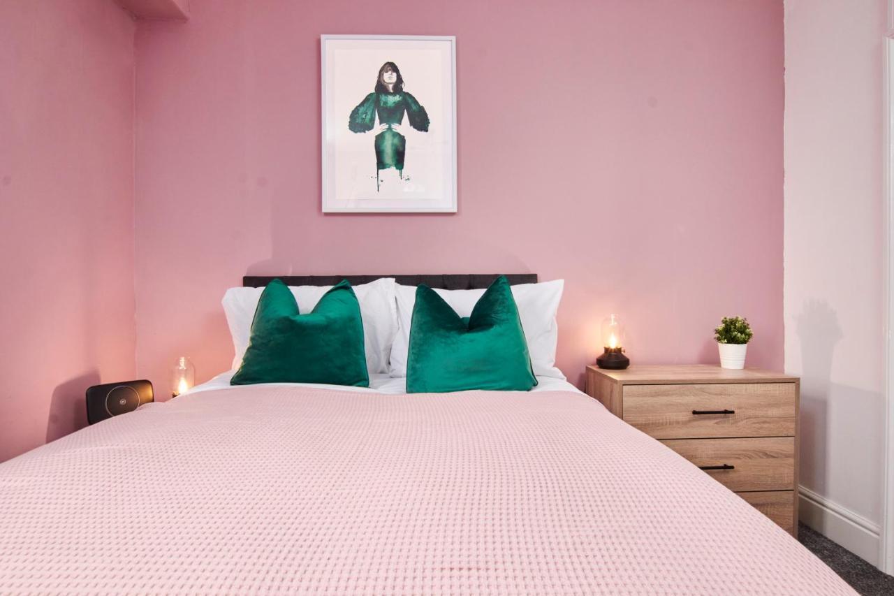 Stunning Two Bedroom Apartment By Purestay Short Lets & Serviced Accommodation Warwickshire With Parking 埃文河畔斯特拉特福 外观 照片